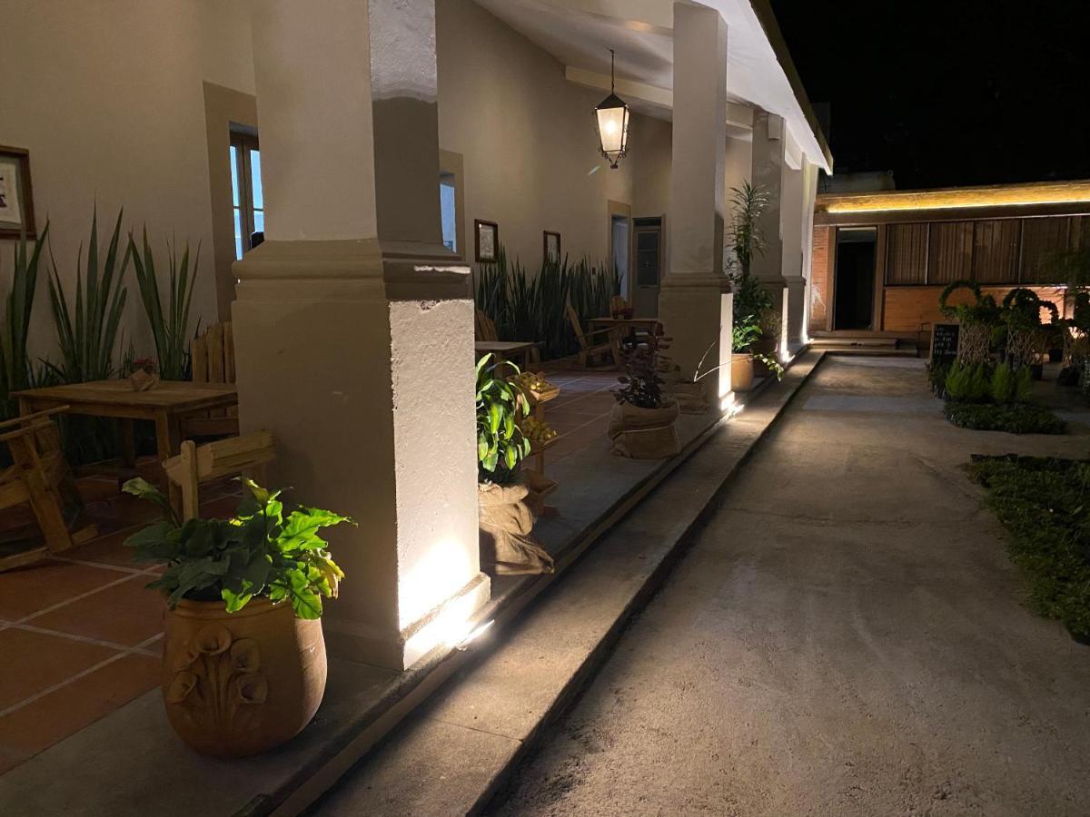 Hotel Express Quinta Soledad Mexiko-Stadt Exterior foto